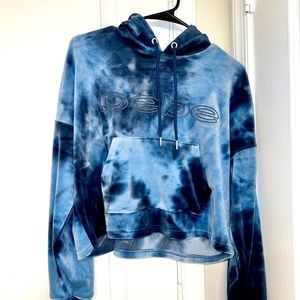 𝅺bebe Tie Dye Plush Cropped Hoodie NWT
